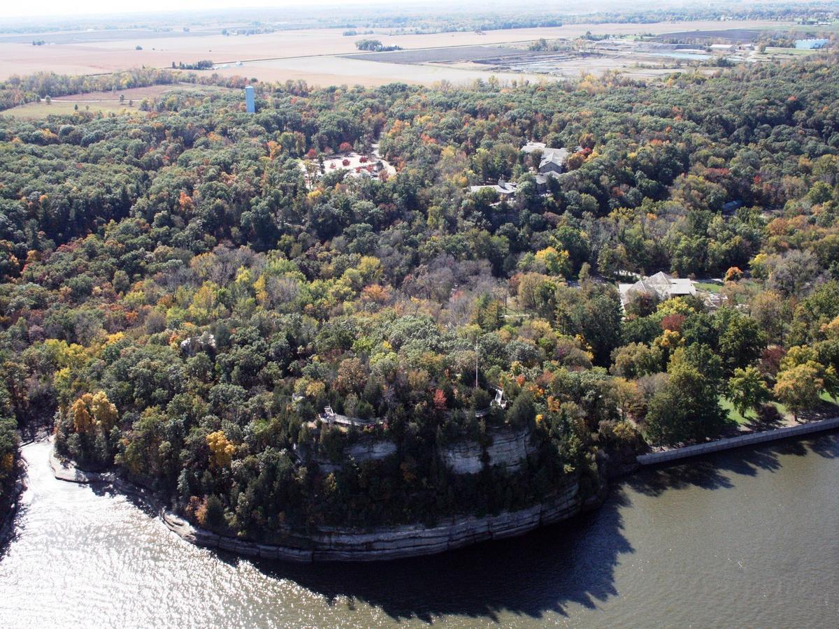 Utica Starved Rock Lodge & Conference Center المظهر الخارجي الصورة