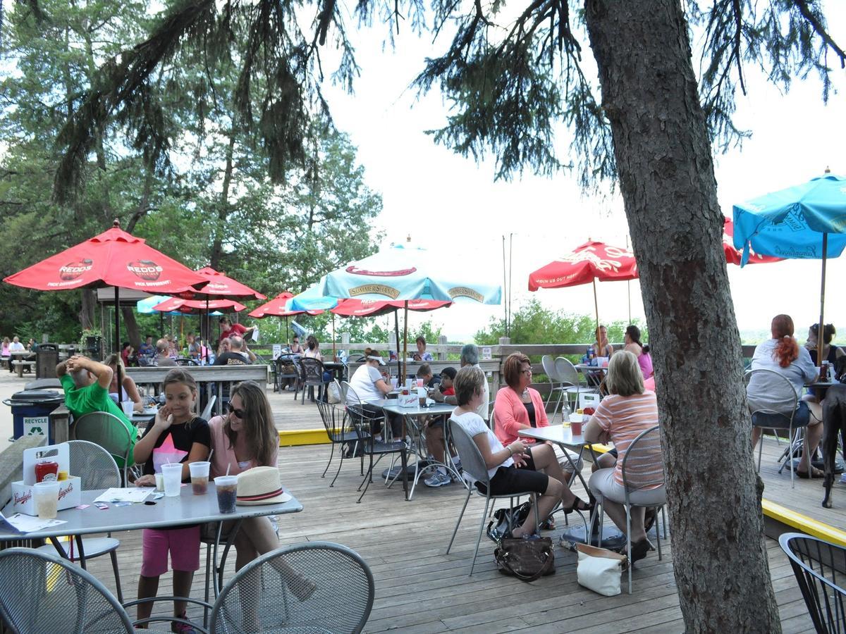 Utica Starved Rock Lodge & Conference Center المظهر الخارجي الصورة